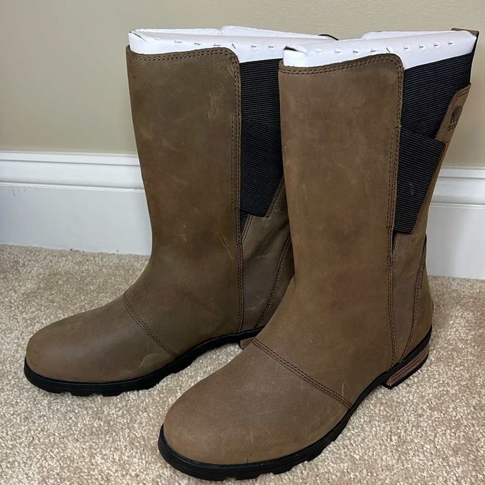 Sorel NWT Women’s High Boots - Brown with Black Stretch - Size 8